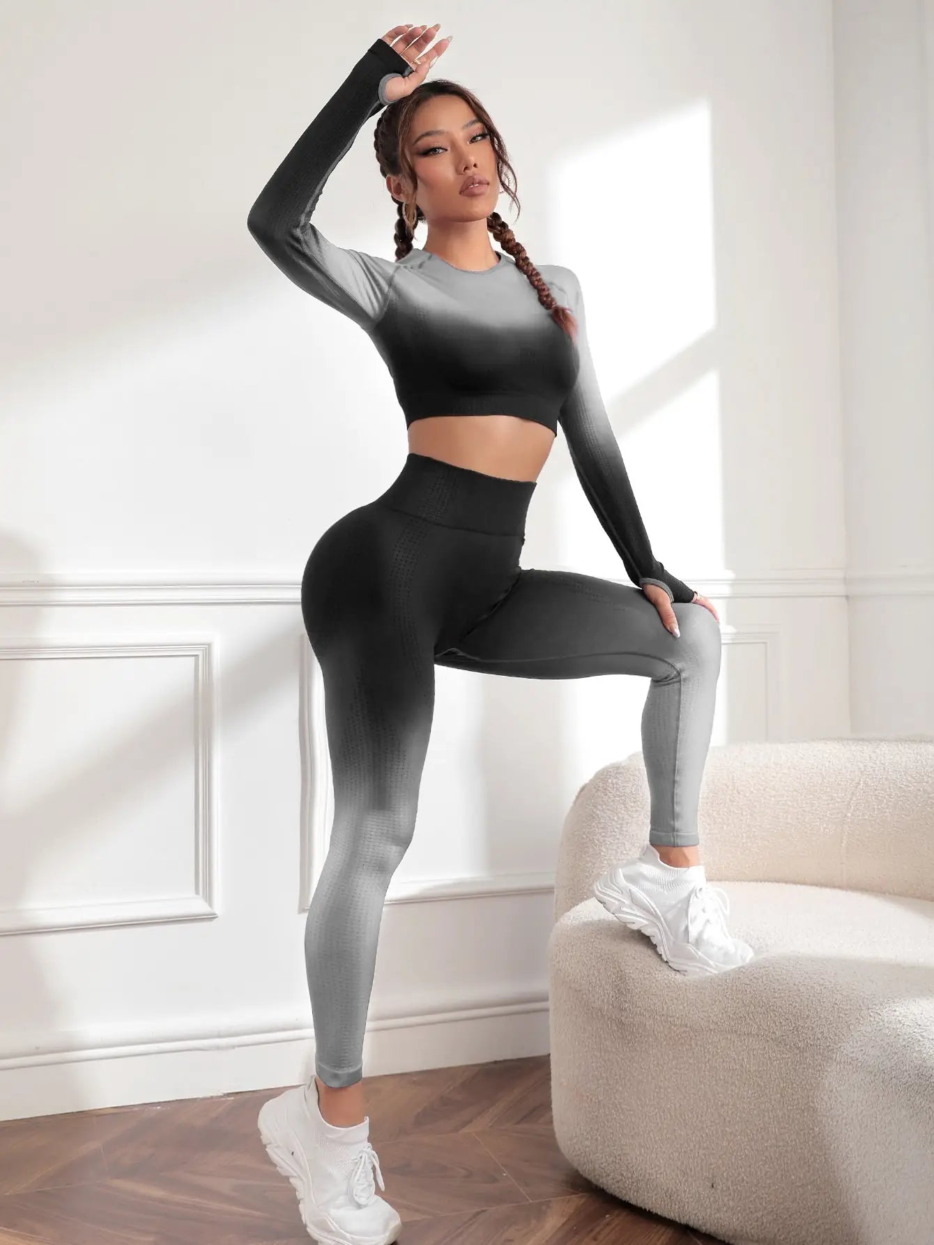 Yoga Fashion Gradient Set Women's 2-piece Seamless Training Clothes, Long sleeved Top and Slim Fit Tights, Suitable for Running